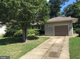 635 Pasadena Dr, Magnolia, NJ 08049