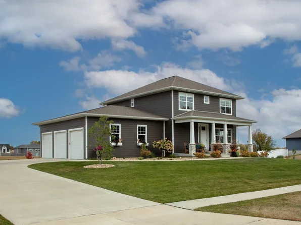 4324 Ranchero Rd, Hudson, IA 50643