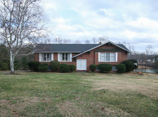 211 Twin Chimneys Dr, Wirtz, VA 24184