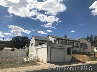 1216 11th St, Rawlins, WY 82301