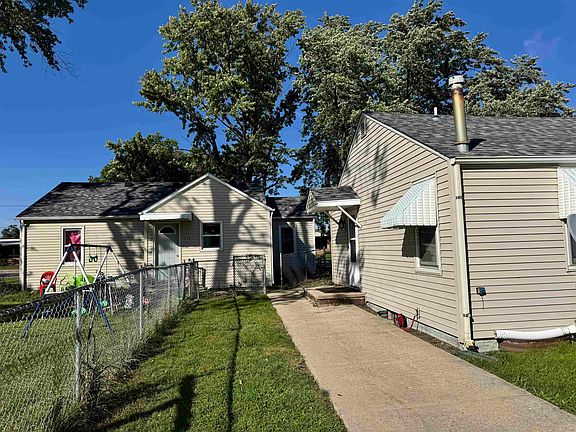 5th image of 1804 Cranston Rd