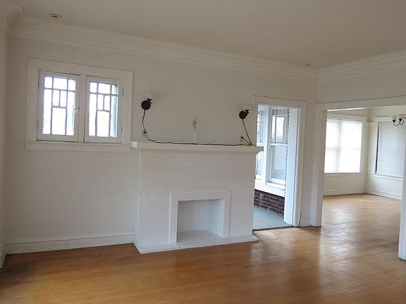 5th image of 7726 S South Shore Dr APT 3