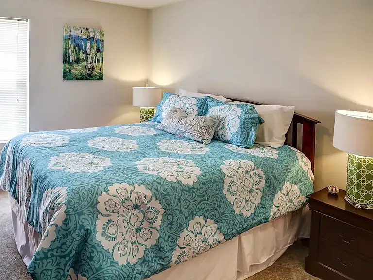Providence Hill Apartments — Photo 27