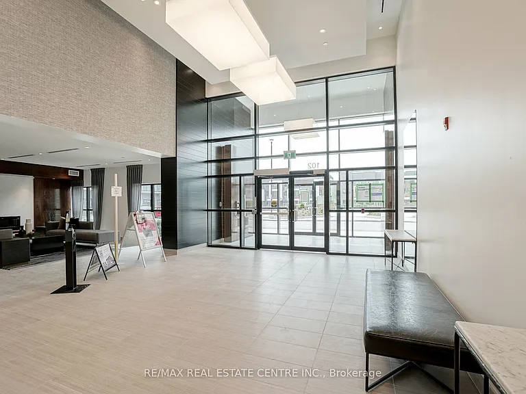 102 Grovewood Cmn #217 — Photo 4