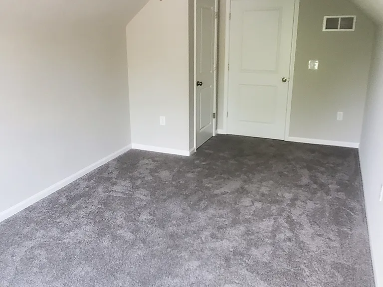 17316 Stockbridge Ave — Photo 9