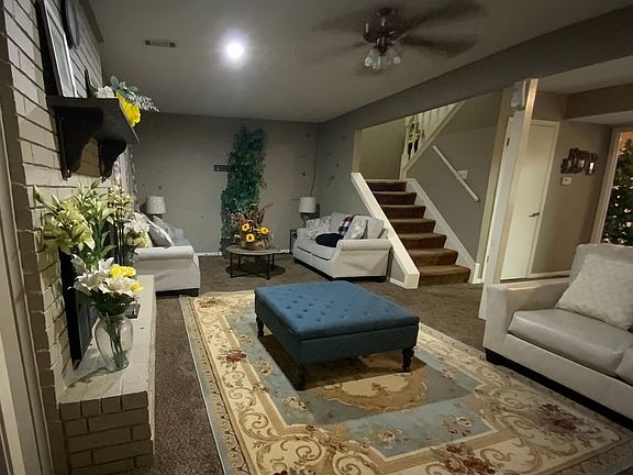 4th image of 530 Meadow Ln
