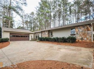 4650 Shallowford Rd, Roswell, GA 30075