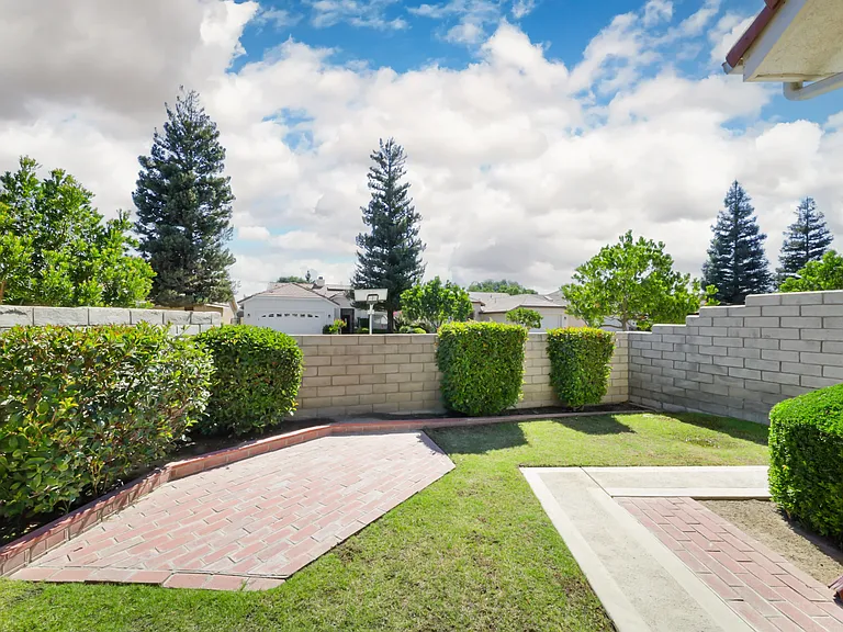 9802 Bourbon Rose Ct — Photo 29