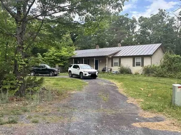223 Nazareth Dr, Fort Valley, VA 22652