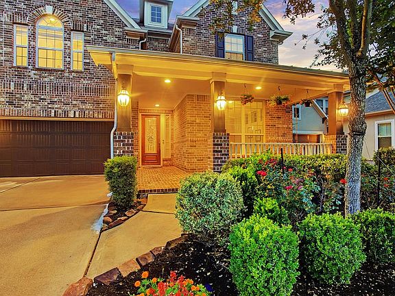 2nd image of 1006 Arden Oaks Dr