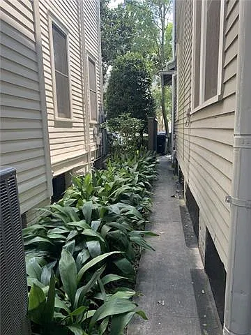 1 bed, 1.0 bath, 1000 sqft, $1,300 — Photo 2