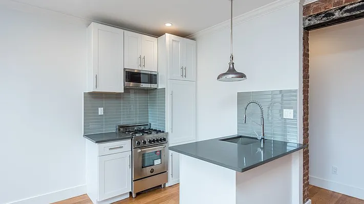 Rented by Nooklyn NYC LLC | media 44