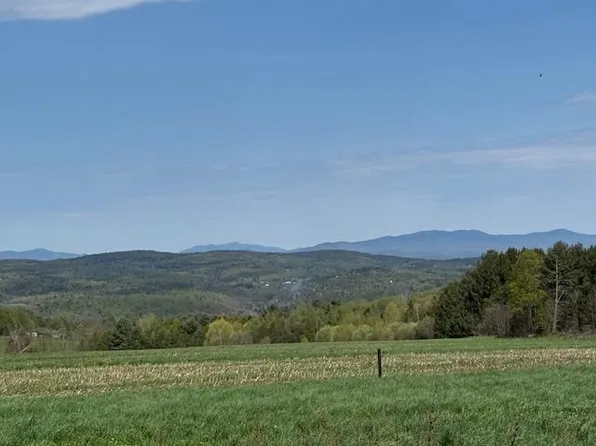 389 Young Road, Williamstown, VT 05679