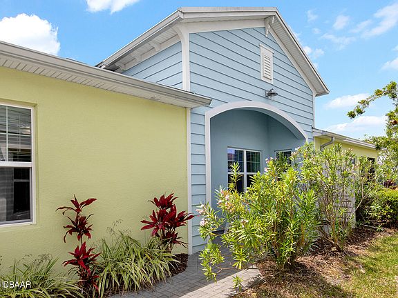 2nd image of 239 Island Breeze Ave