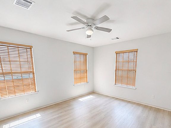 3rd image of 13340 Miller Ln