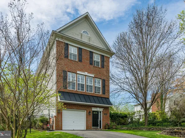 6453 4th St, Alexandria, VA 22312