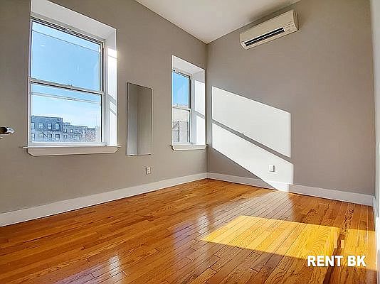 4th image of 348 S 4th St #7A