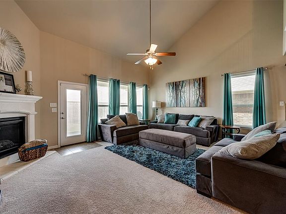 4th image of 633 Kinghaven Dr