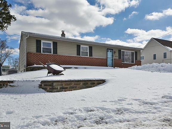 4th image of 1653 Fitzwatertown Rd