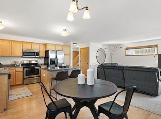 3654 Stonebridge Dr, Madison, WI 53719