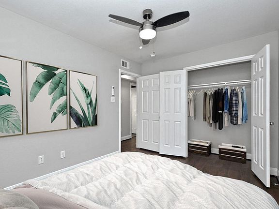 3rd image of 4720 Harmon Ave #203