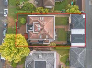 1088 W 42nd Ave, Vancouver, BC