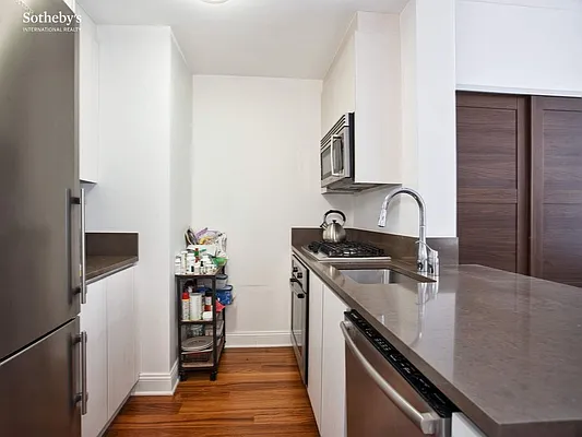 Rented by Sotheby's International Realty | media 44