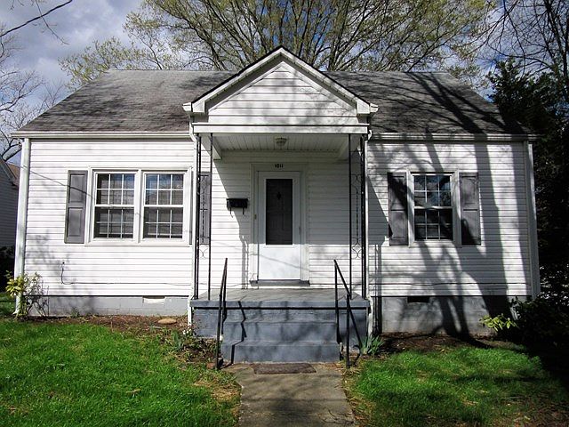 1st image of 1011 Noblin Ave
