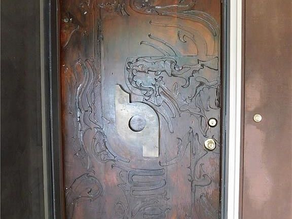2nd image of 540 Winslow Ave