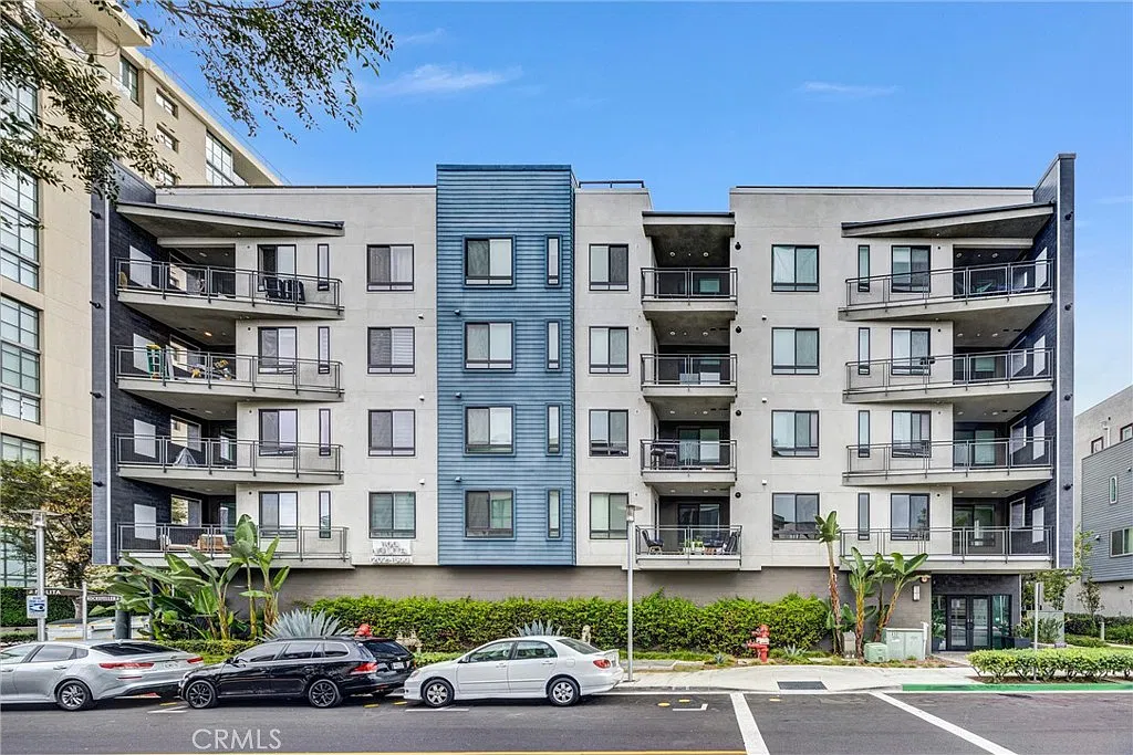 2 bed, 1088 sqft, $3,750 — Photo 1
