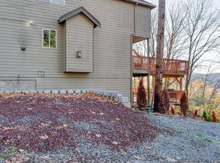 10951 SE 62nd St, Bellevue, WA 98006