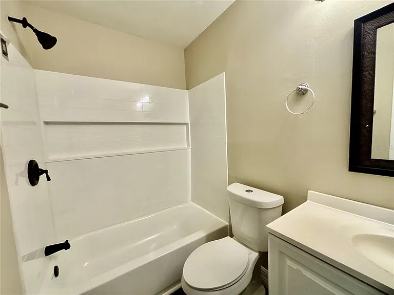 504 Blackbird Ln — Photo 16