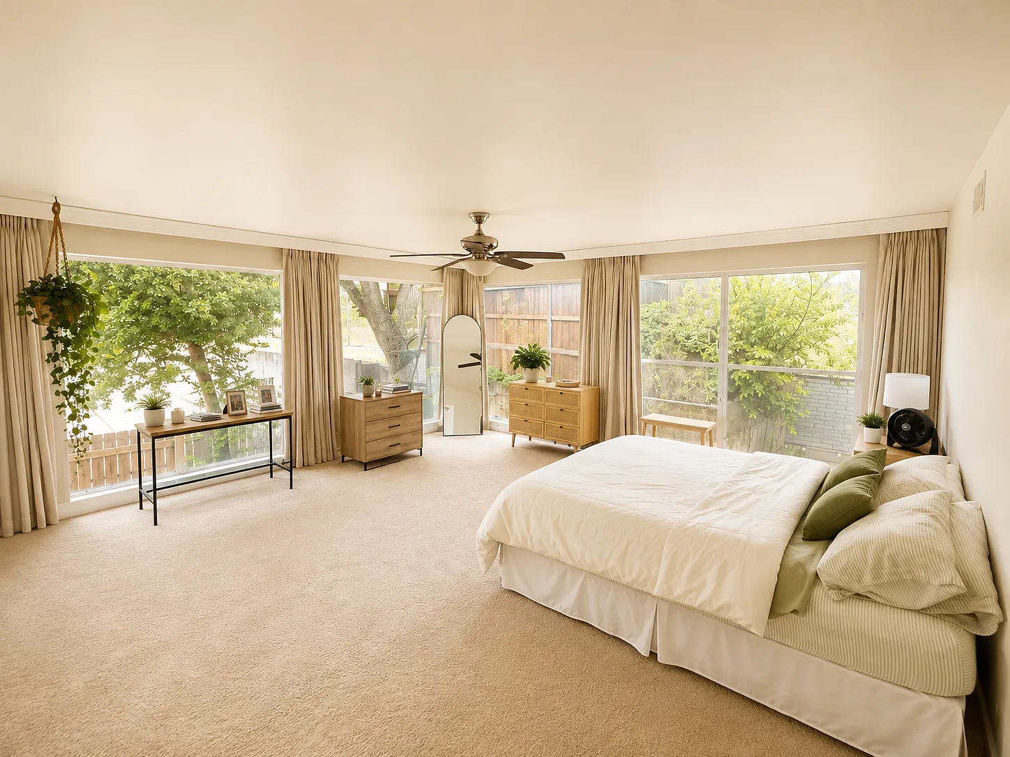 2 bed, 1400 sqft, $2,300 — Photo 3