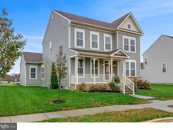 2nd image of 1507 E Matisse Dr