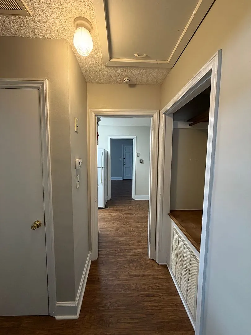 Rodie Avenue 806 — Photo 4
