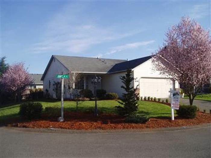 2nd image of 8305 201st St E