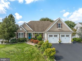 132 Creekview Dr, Paradise, PA 17562