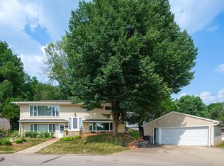 1442 10th Ave NW, Rochester, MN 55901