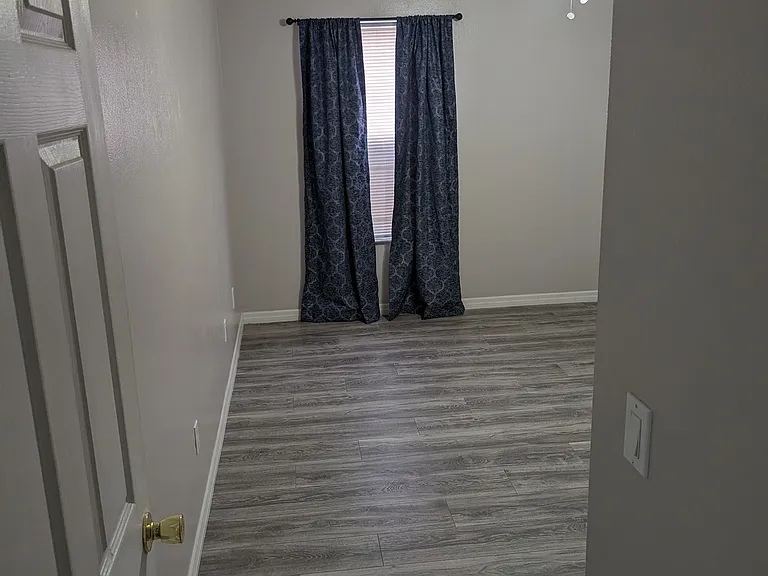 Kristenright Ln — Photo 8