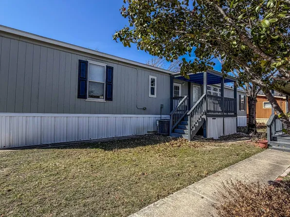 508 E Howard Ln Trailer 233, Austin, TX 78753
