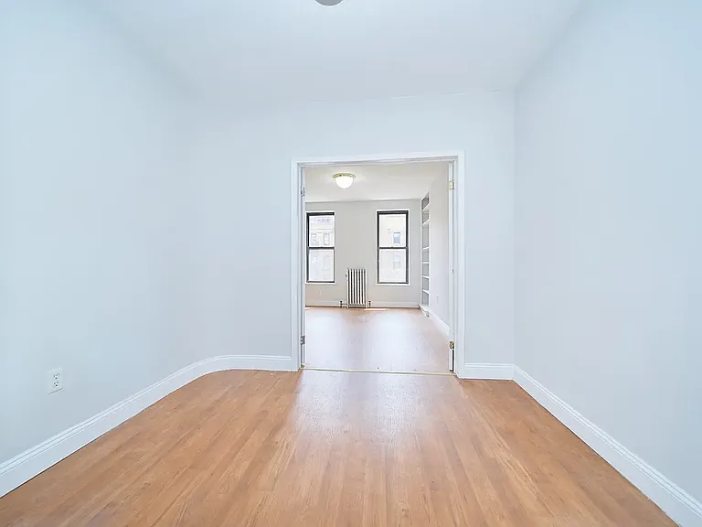 595 10th Ave #2S — Photo 5