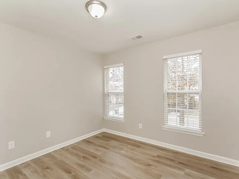 211 Winding Canyon Dr — Photo 14