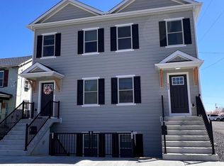 113 W North St, Charles Town, WV