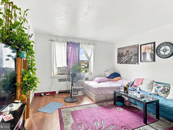 3337 Oakmont St, Philadelphia, PA 19136