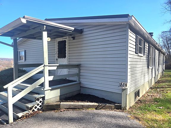 2nd image of 10256 Applewood Dr