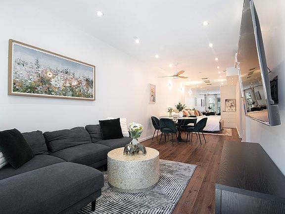 3rd image of 1621 S Bedford St #1