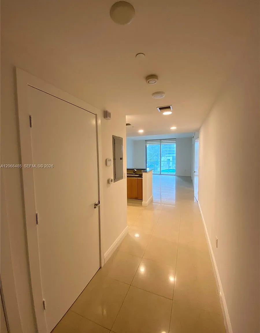 1060 Brickell Condo — Photo 1