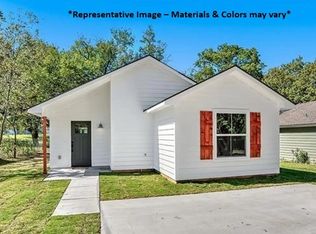 1405 Franklin St, Bonham, TX 75418