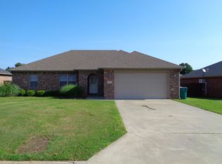 313 Ashford Dr, Russellville, AR 72802