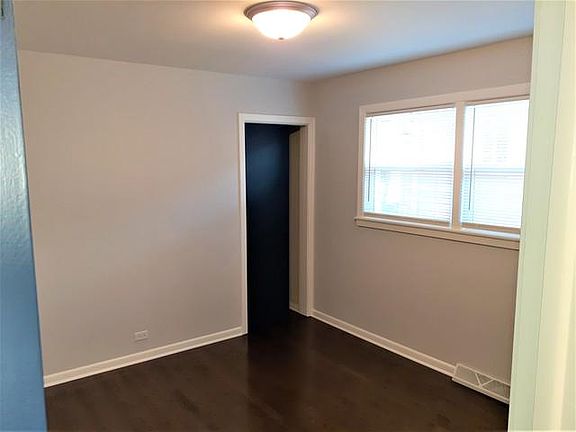 4th image of 116 Granville Ave